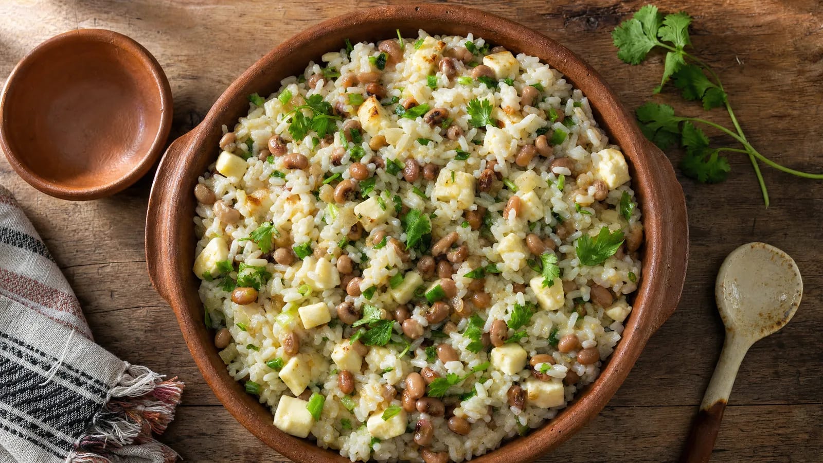 Baião de dois com feijão de corda e queijo coalho — foto 1